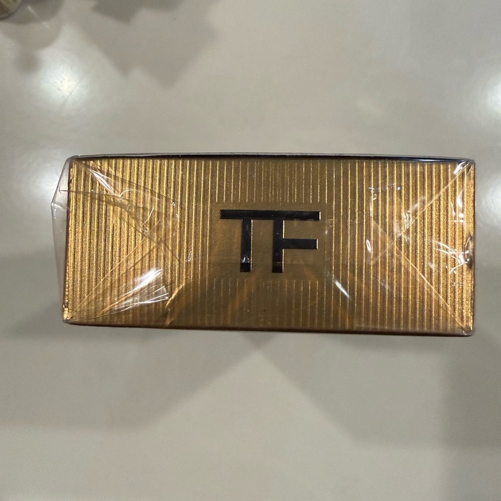 Tom Ford Black Orchid in Gold Packaging - Picture 2 of 4
